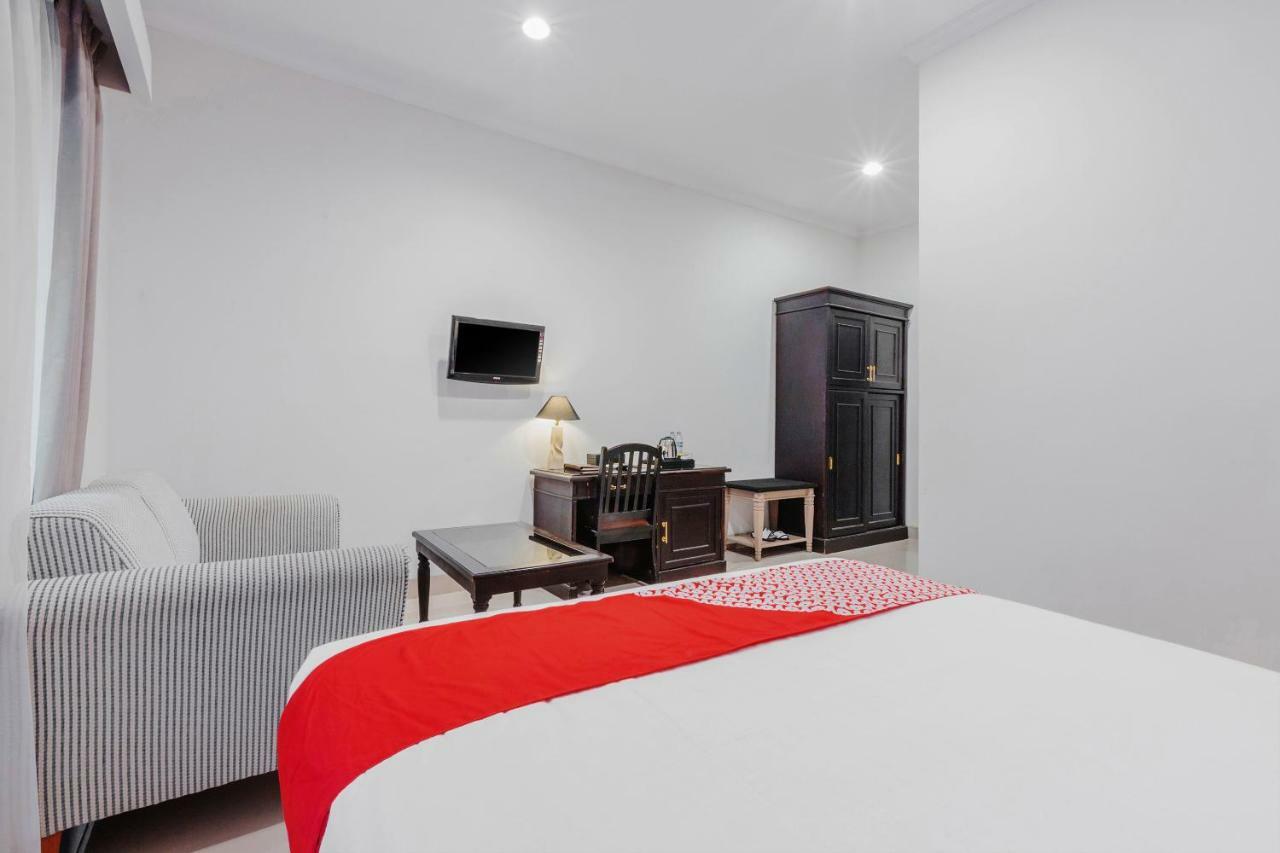 Capital O 534 Sriwijaya Hotel จาการ์ตา ภายนอก รูปภาพ