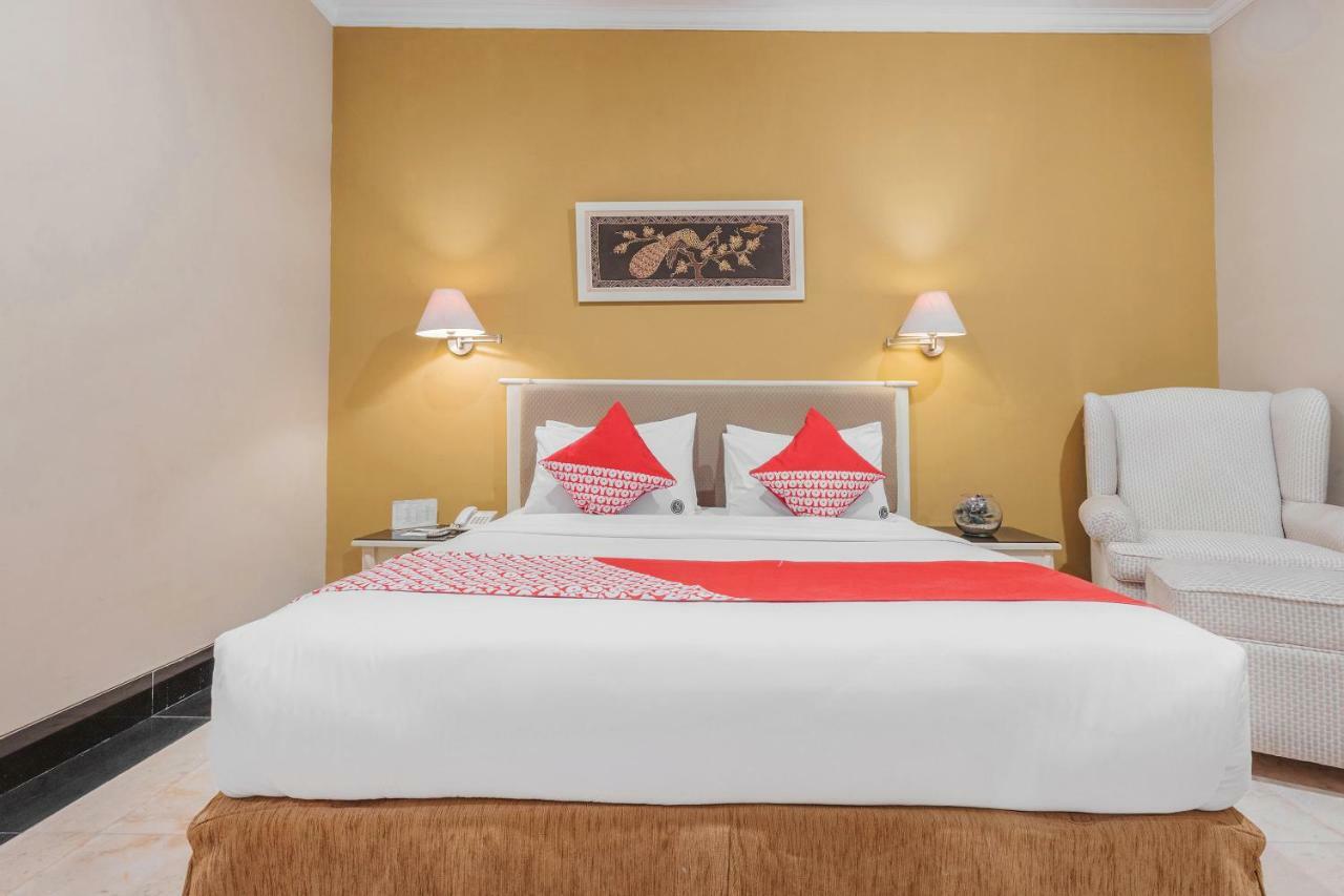 Capital O 534 Sriwijaya Hotel จาการ์ตา ภายนอก รูปภาพ